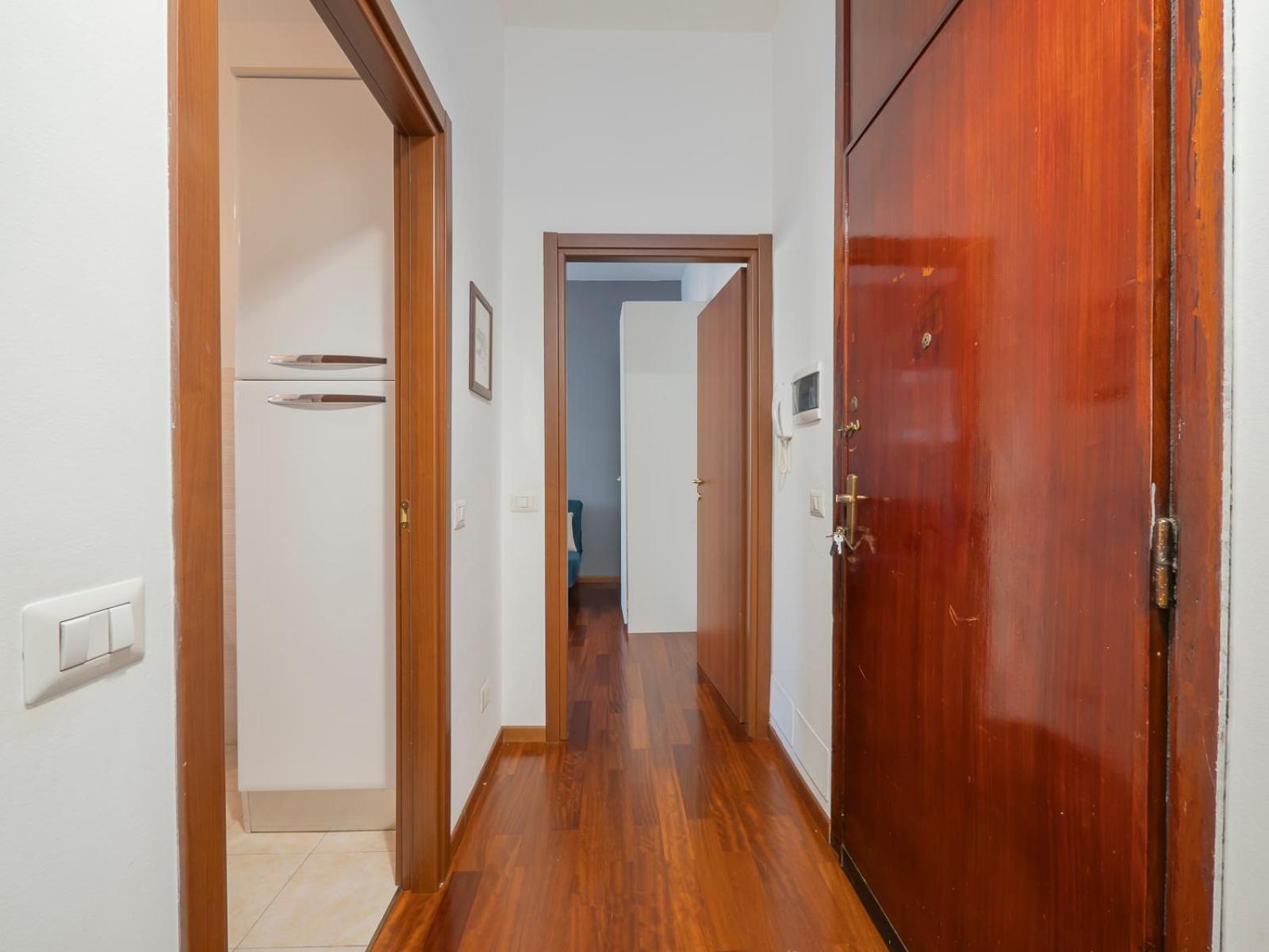 Xenia - Renovated Two-room In Fiera Area Milan