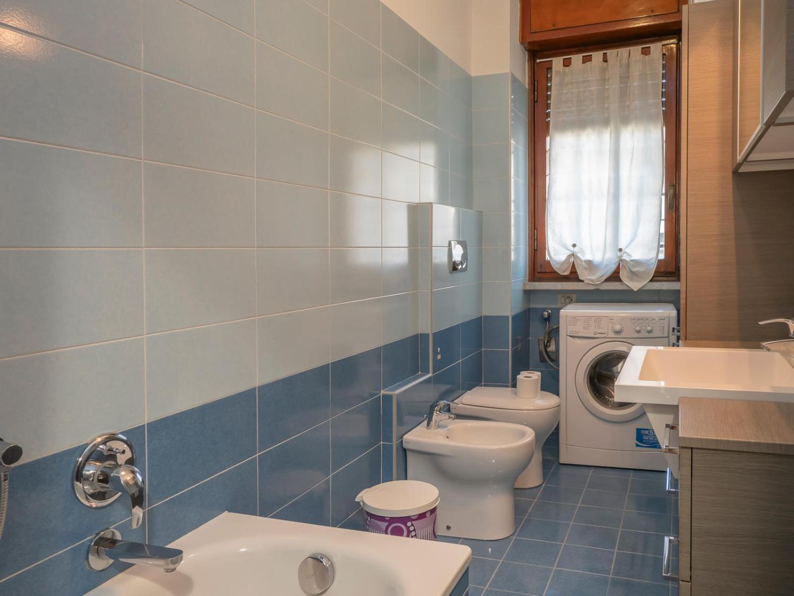 Xenia - Renovated Two-room In Fiera Area Milan